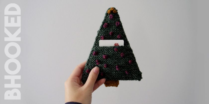 Knit Christmas Tree Gift Card Holder